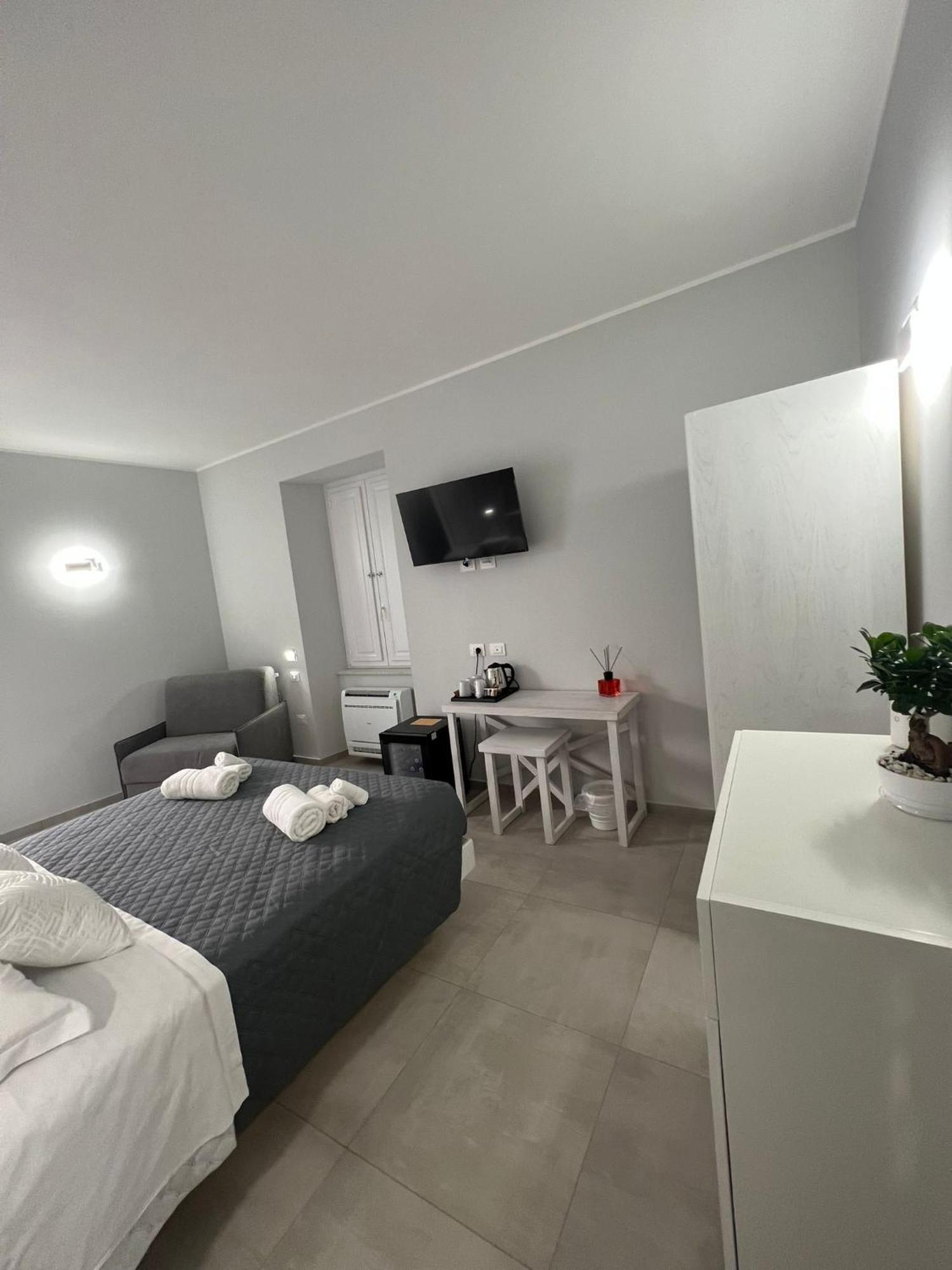Don Ugo Luxury Rooms 트로페아 외부 사진