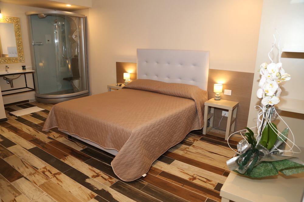 Don Ugo Luxury Rooms 트로페아 외부 사진